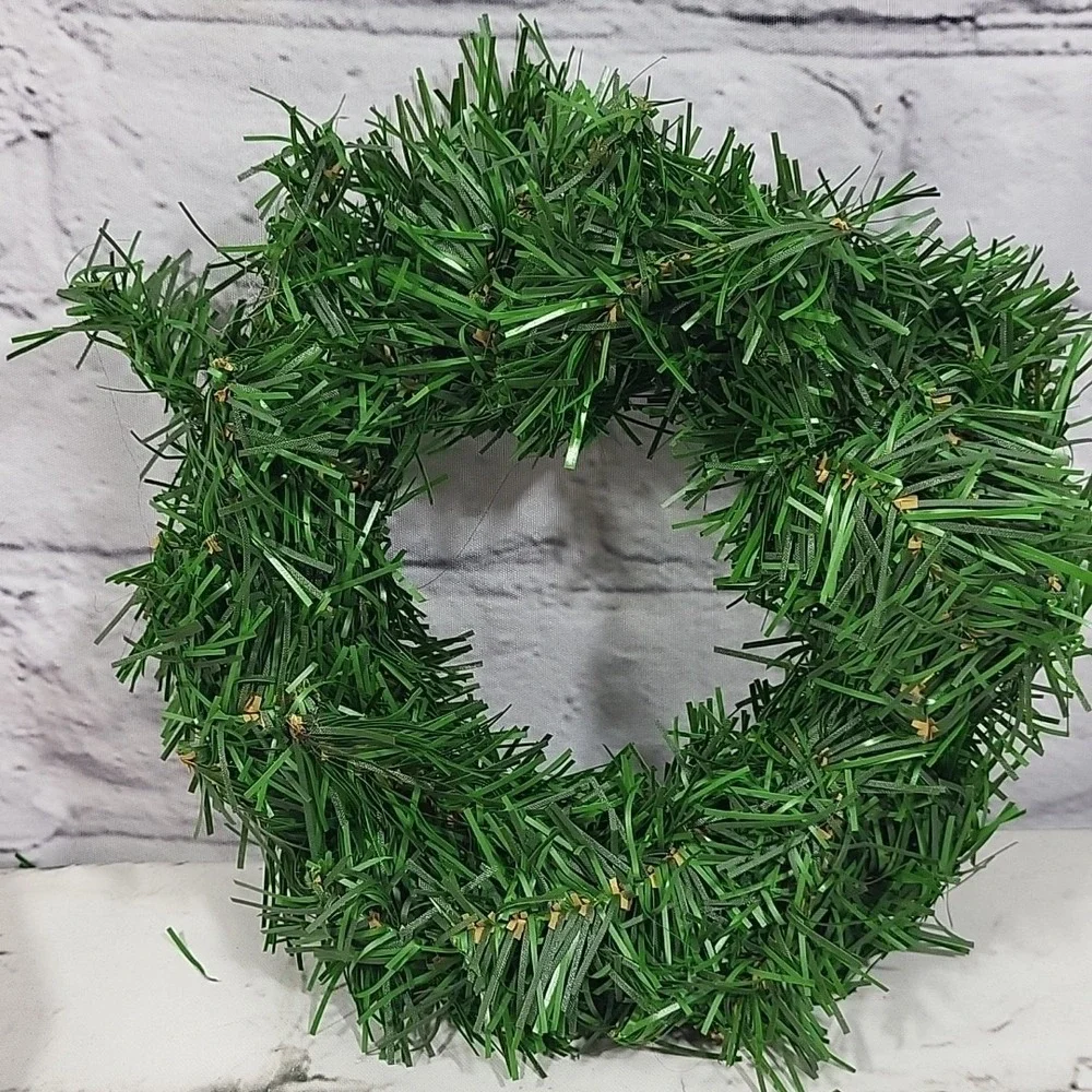 Vintage Christmas Tree Trimming Lot Snowflakes Bells‎ Garland Wreath Holiday